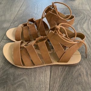 Rue 21 Brown LaceUp Flat Sandals Size 7